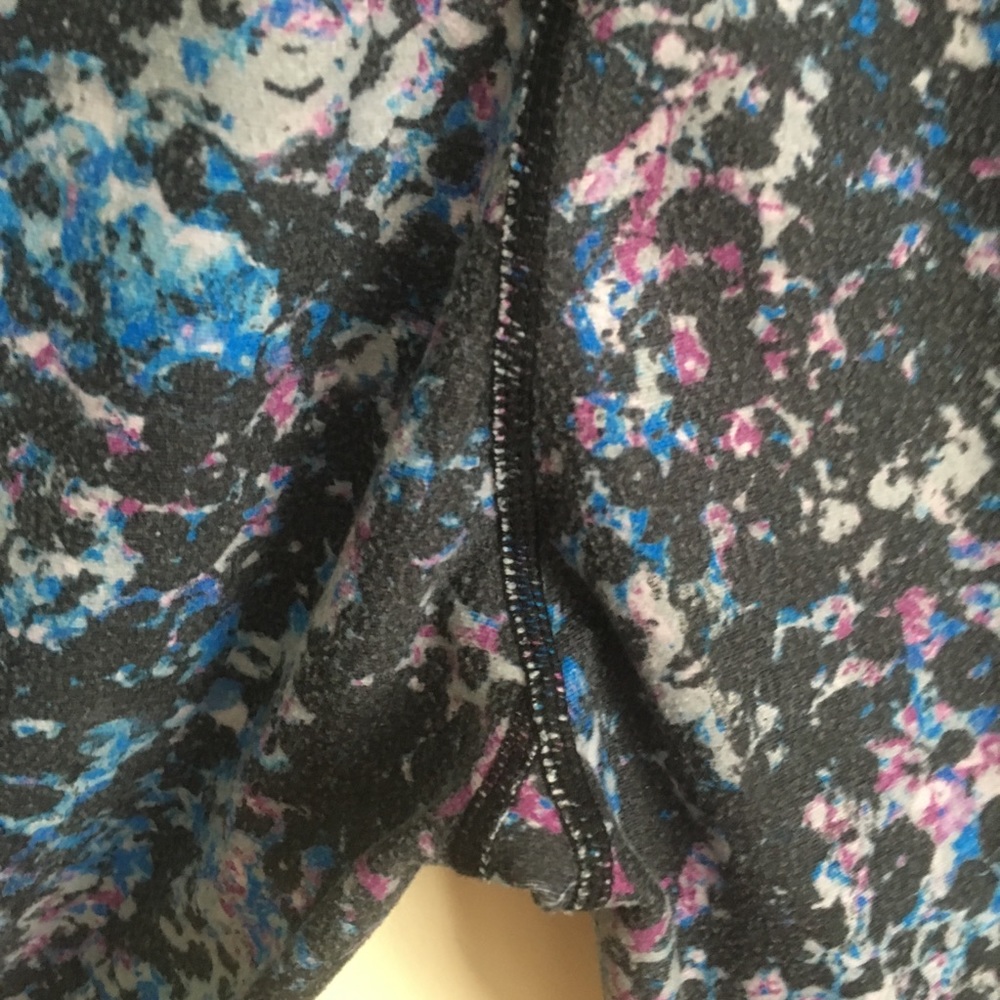 Fabletics | Blue And Violet Patterned Leggings M - image 5